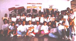 Foto di gruppo nella scuola di El Moncada